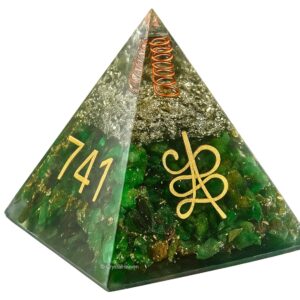 Certified Green Aventurine Pyramid with Zibu Symbols Crystal for Money - Vastu Items for Home Lucky Stone 808520741, Ideal Vastu Chakra for Home with 520741 Stone for Money and Wealth Manifestation